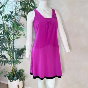NIKE TENNIS DRESS HOT FUCHSIA PINK BLACK SIZE M